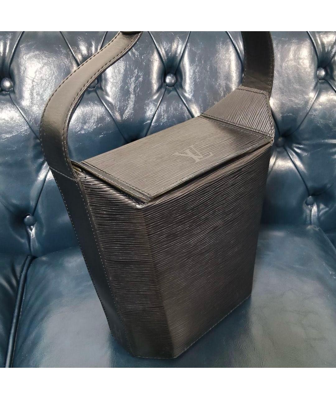LOUIS VUITTON Черная кожаная сумка через плечо, фото 2
