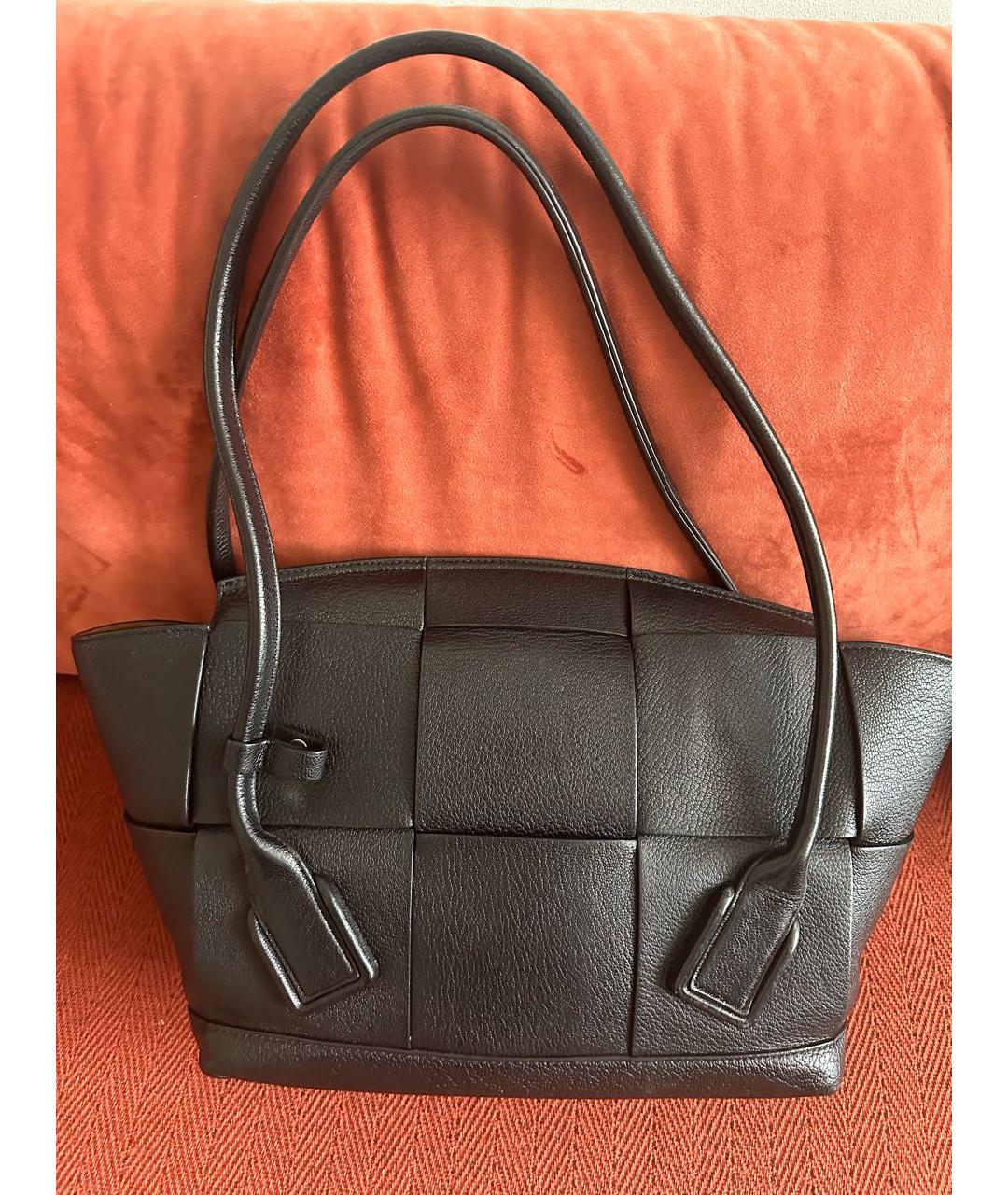 BOTTEGA VENETA Черная кожаная сумка тоут, фото 3