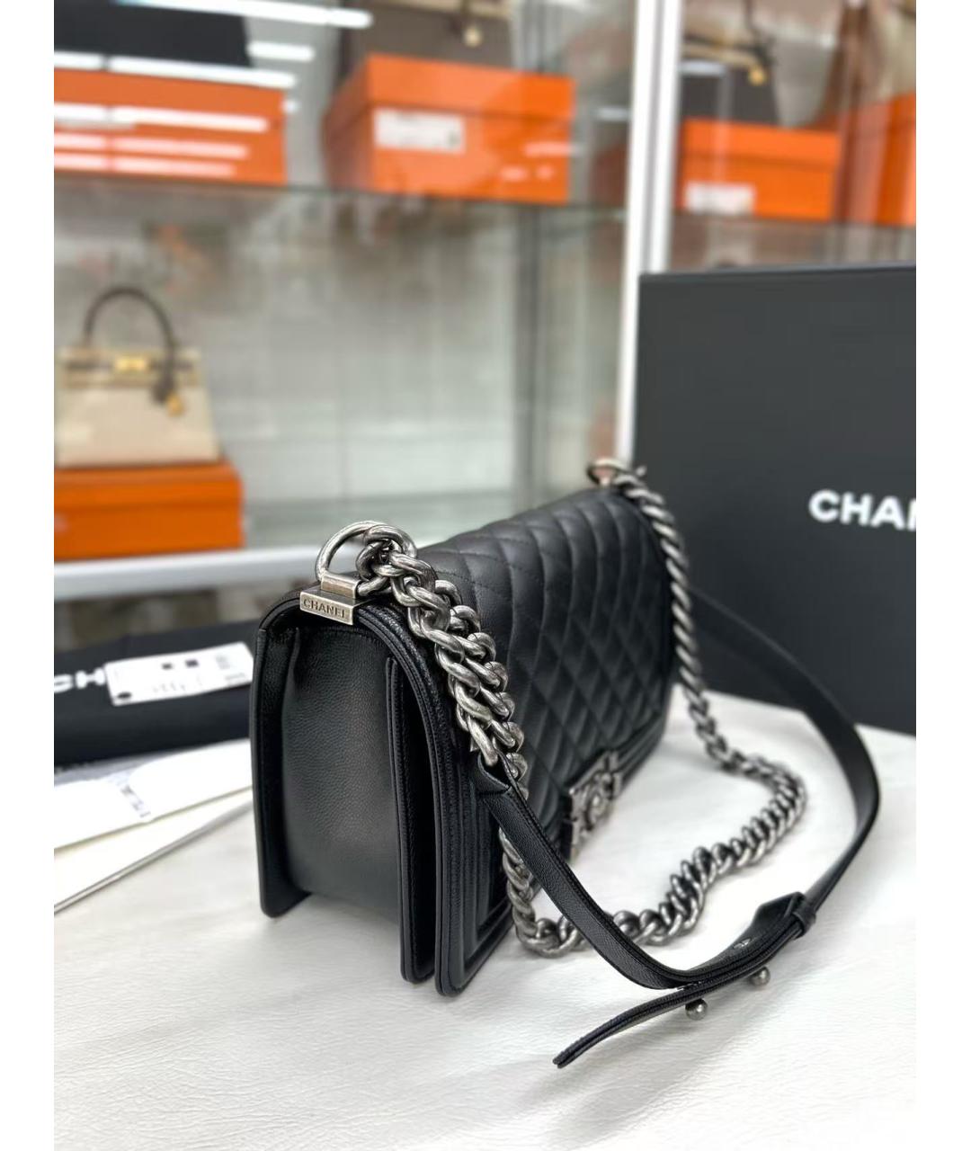 CHANEL Черная кожаная сумка через плечо, фото 4
