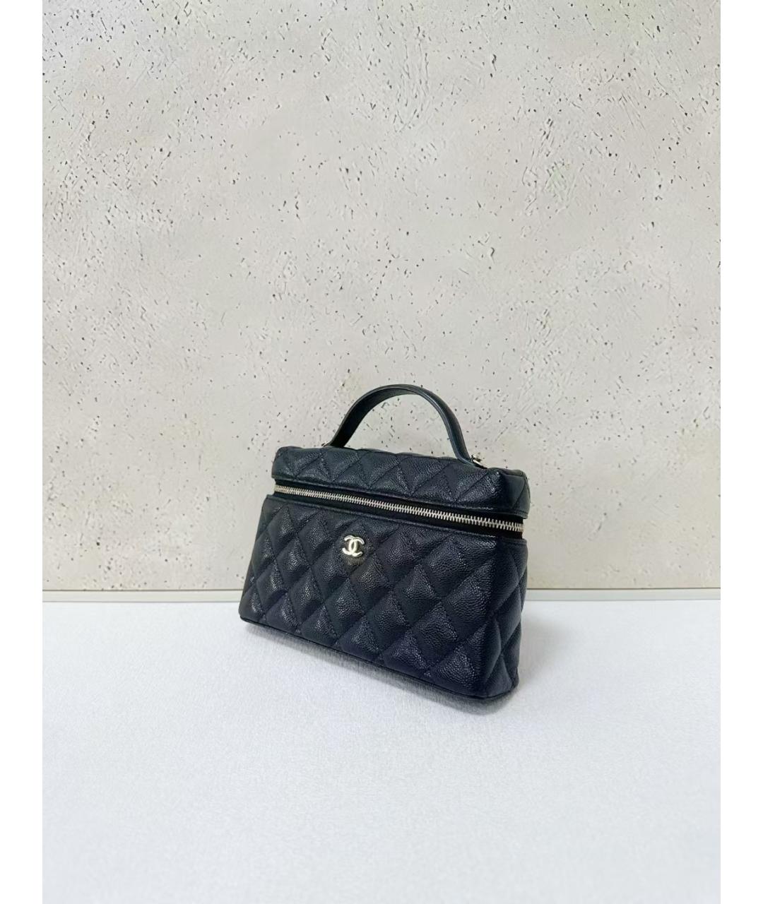 CHANEL Черная кожаная сумка с короткими ручками, фото 3