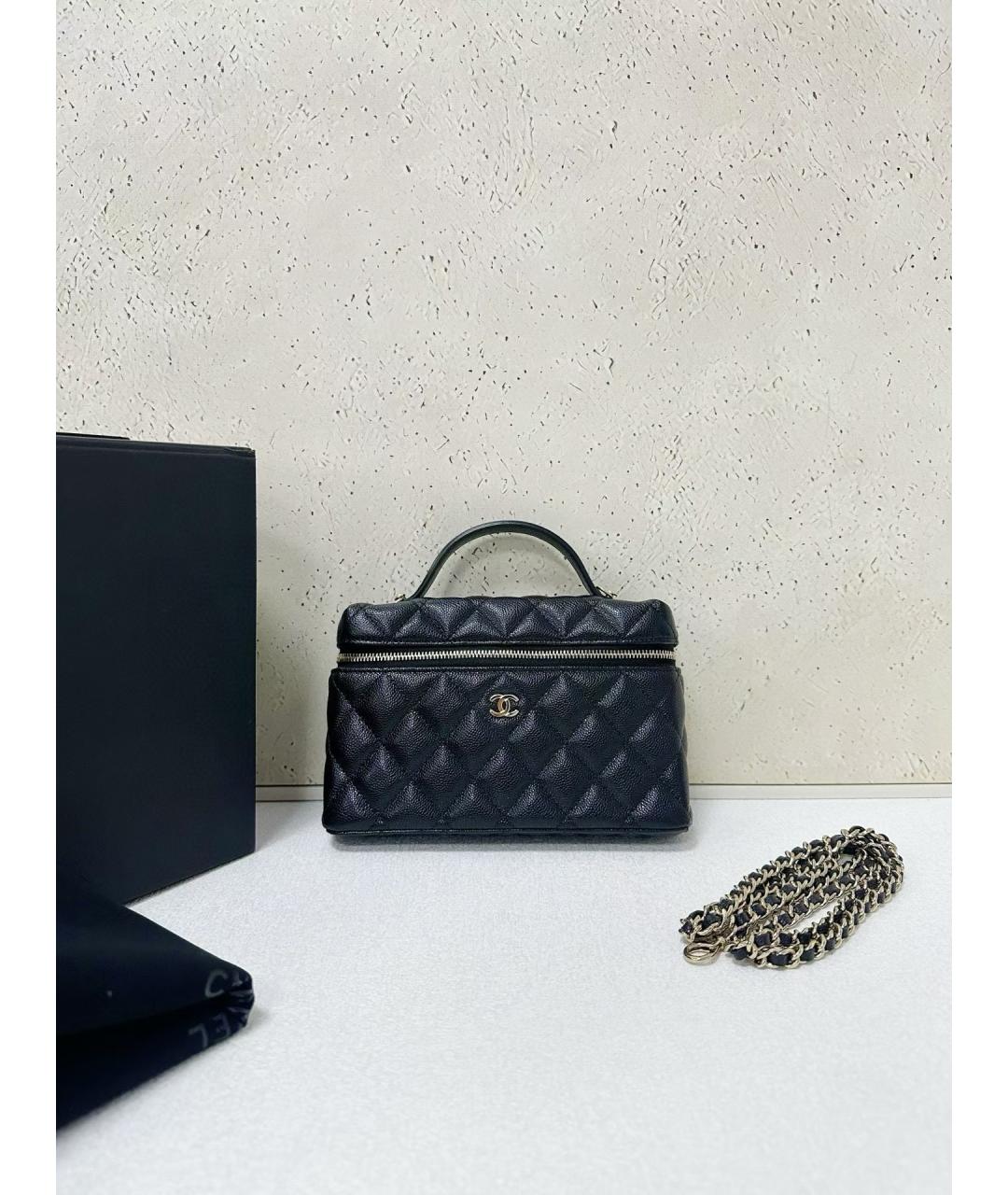 CHANEL Черная кожаная сумка с короткими ручками, фото 7