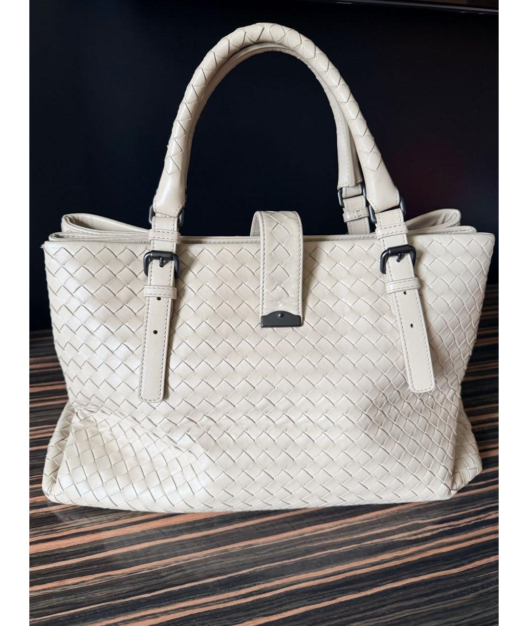 BOTTEGA VENETA Бежевая кожаная сумка с короткими ручками, фото 2
