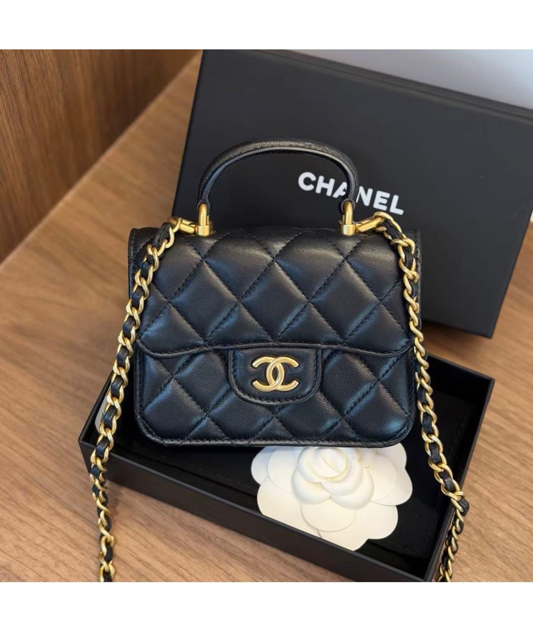 CHANEL Черная кожаная сумка с короткими ручками, фото 7