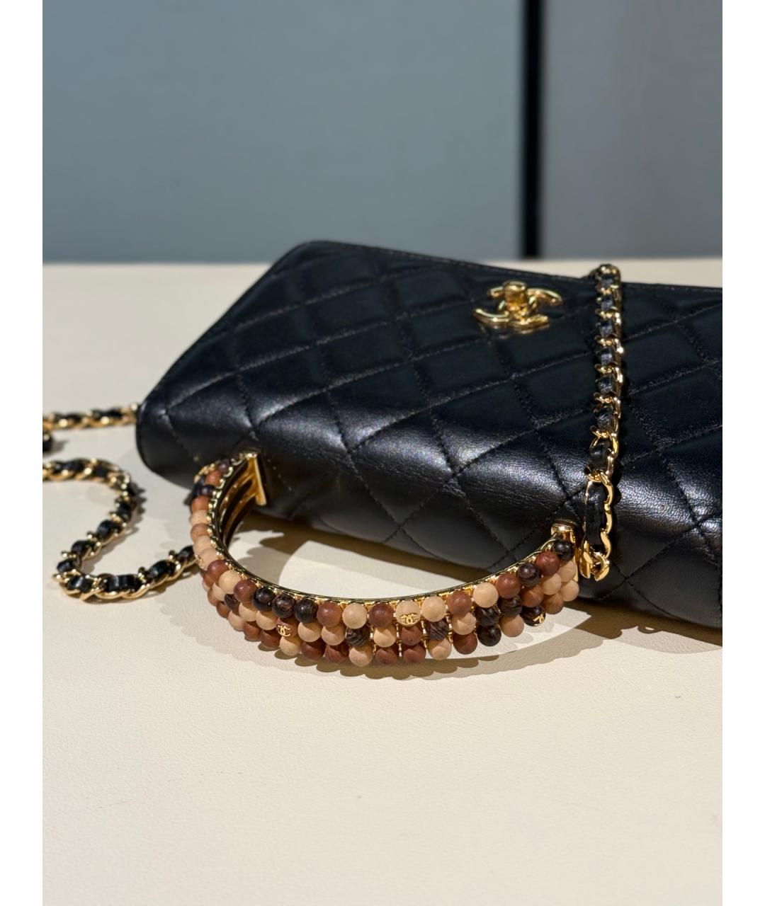 CHANEL Черная кожаная сумка с короткими ручками, фото 6