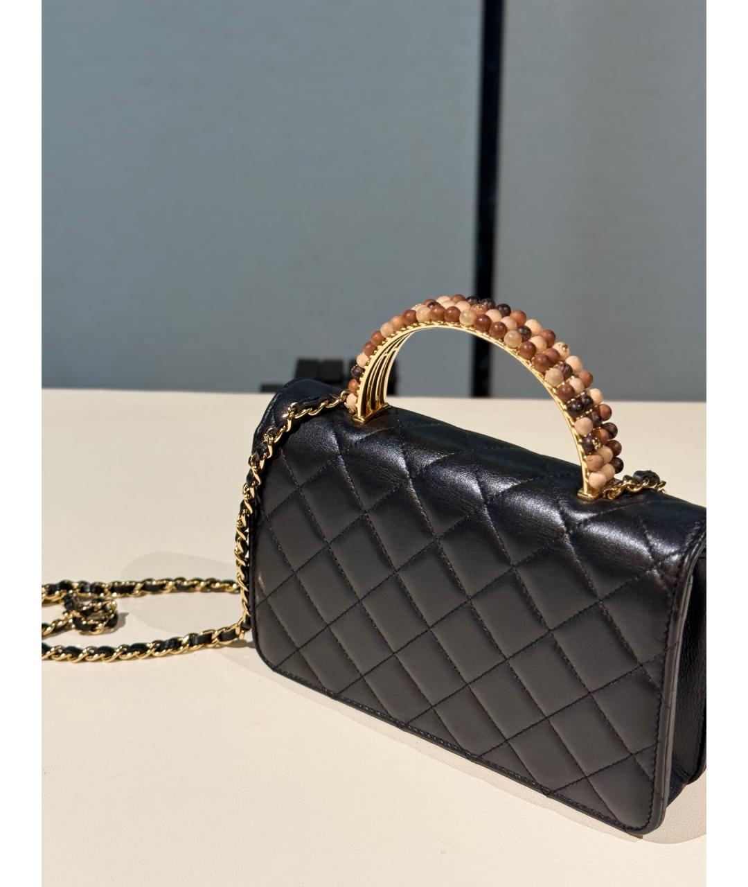 CHANEL Черная кожаная сумка с короткими ручками, фото 5