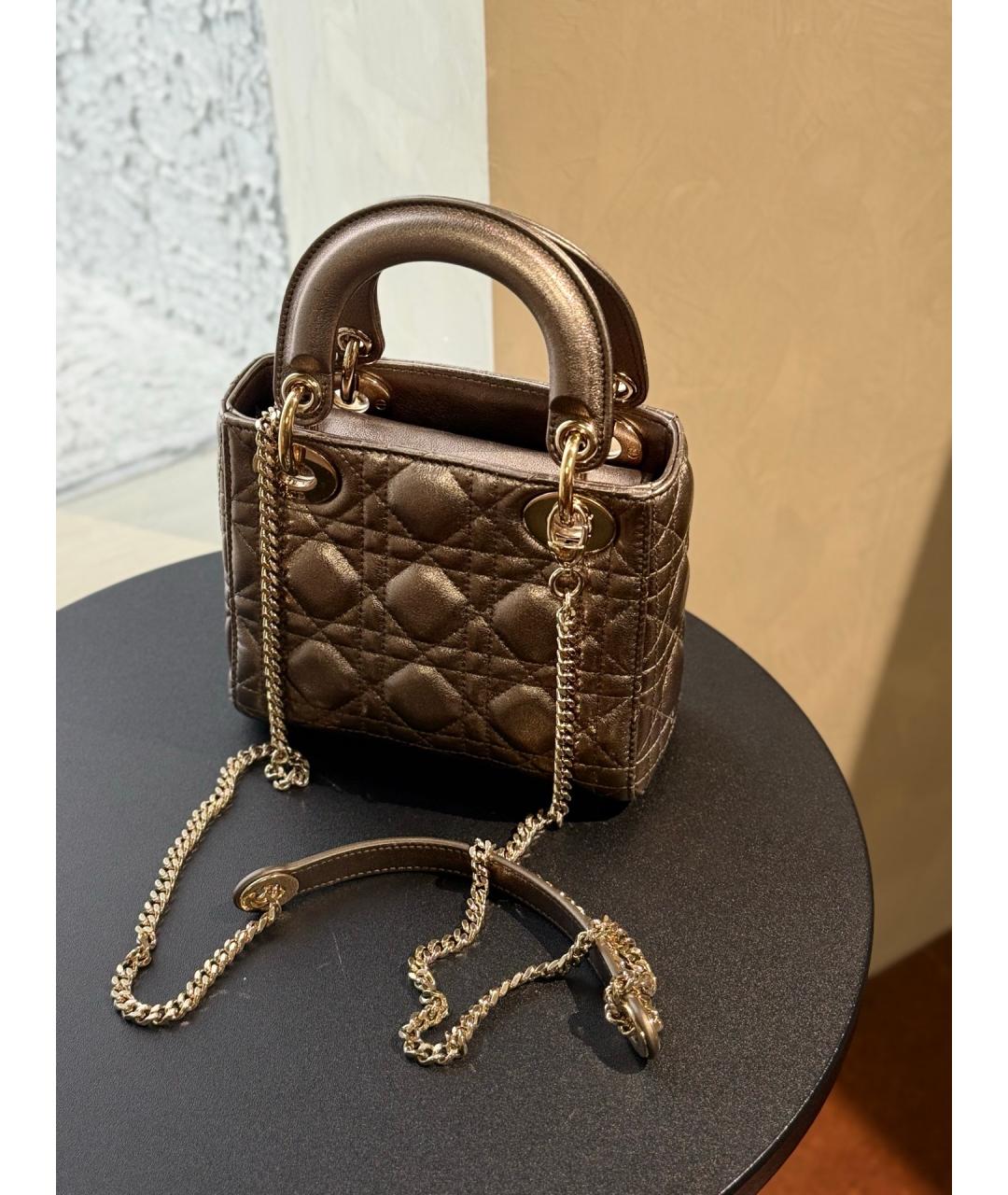 CHRISTIAN DIOR Золотая кожаная сумка с короткими ручками, фото 6