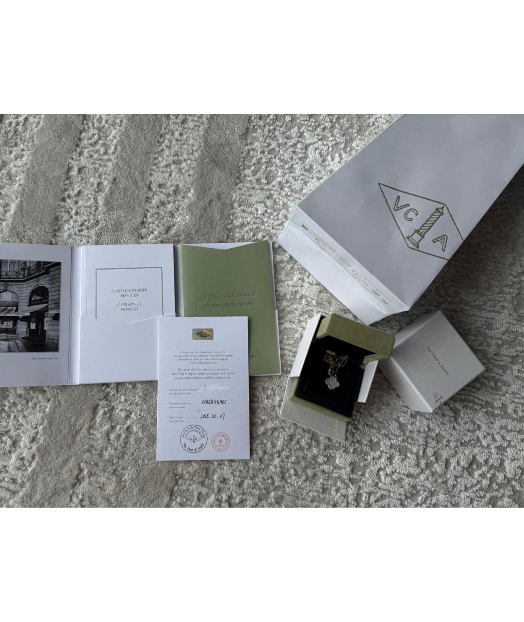VAN CLEEF & ARPELS Белый кулон из желтого золота, фото 4