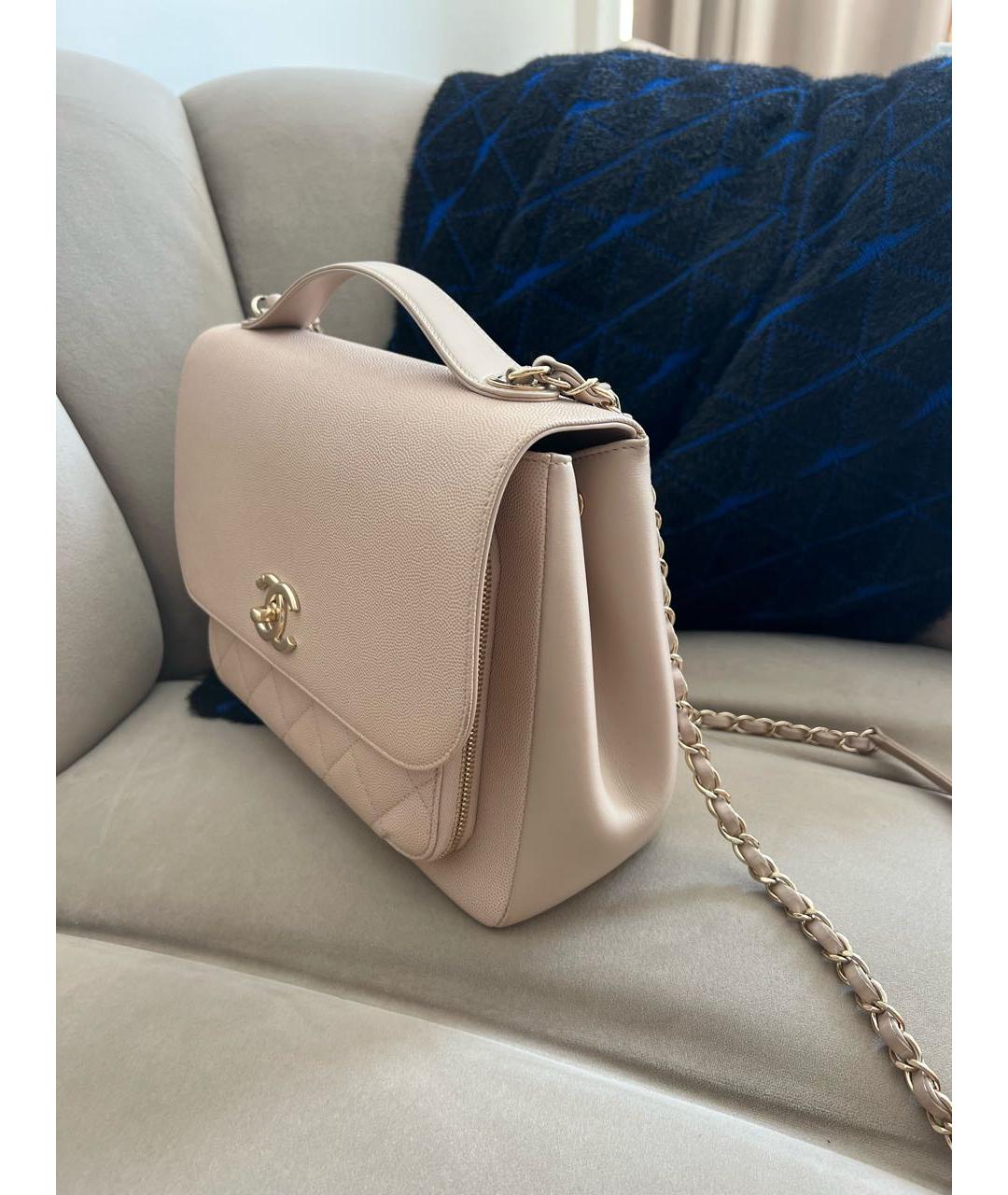 CHANEL Бежевая кожаная сумка через плечо, фото 5