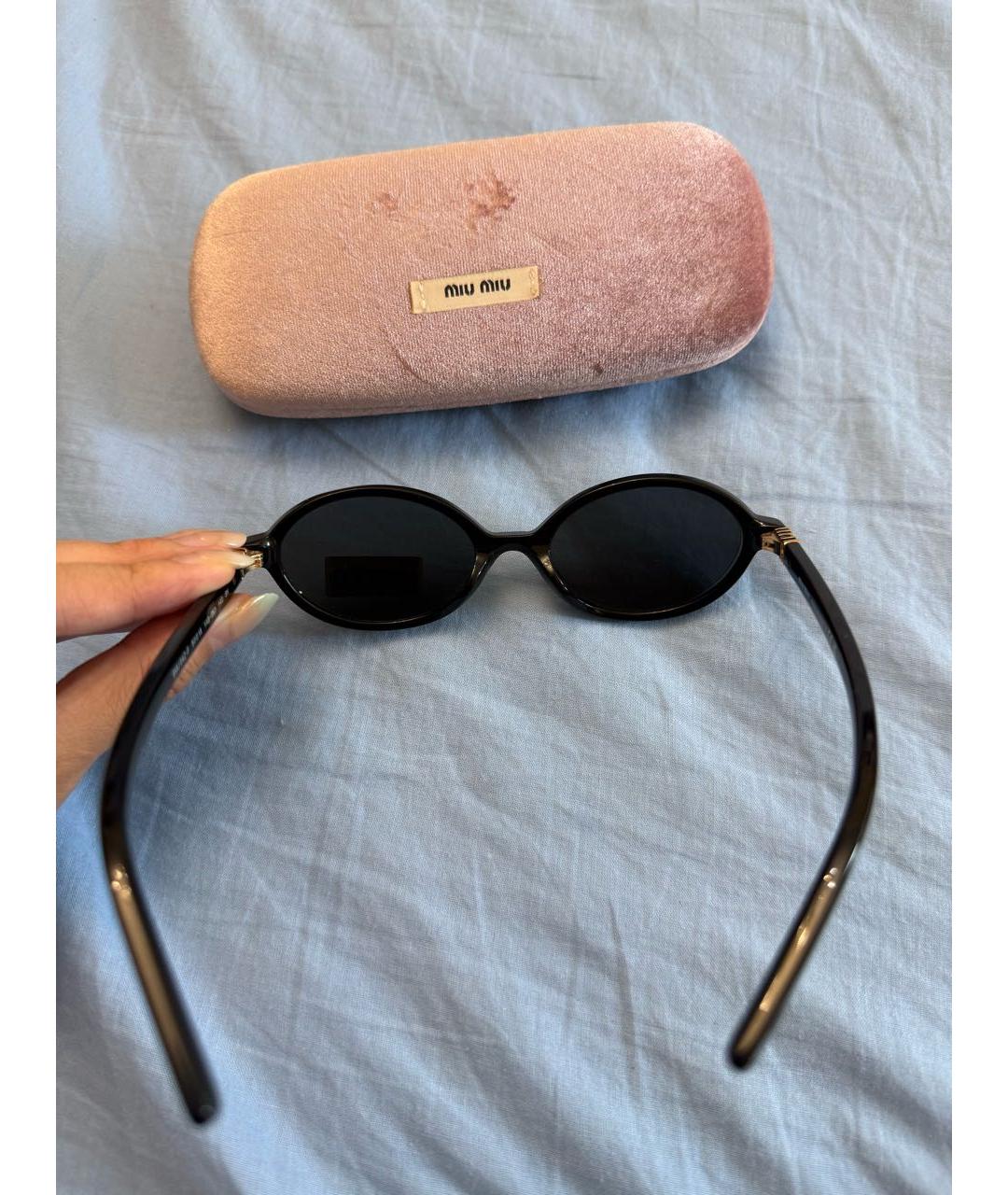 MIU MIU Черные пластиковые солнцезащитные очки, фото 4