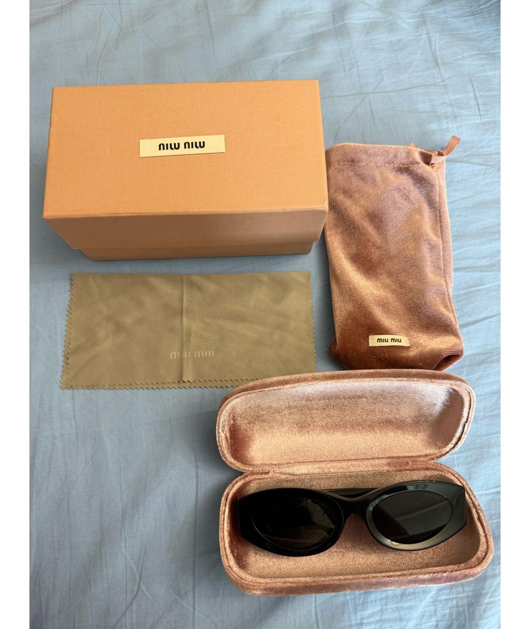 MIU MIU Черные пластиковые солнцезащитные очки, фото 2