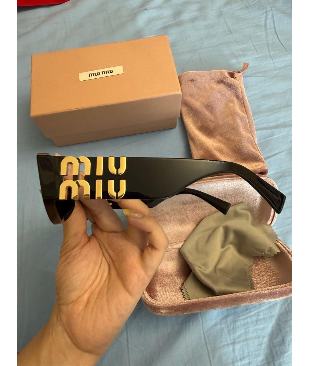 MIU MIU Черные пластиковые солнцезащитные очки, фото 6