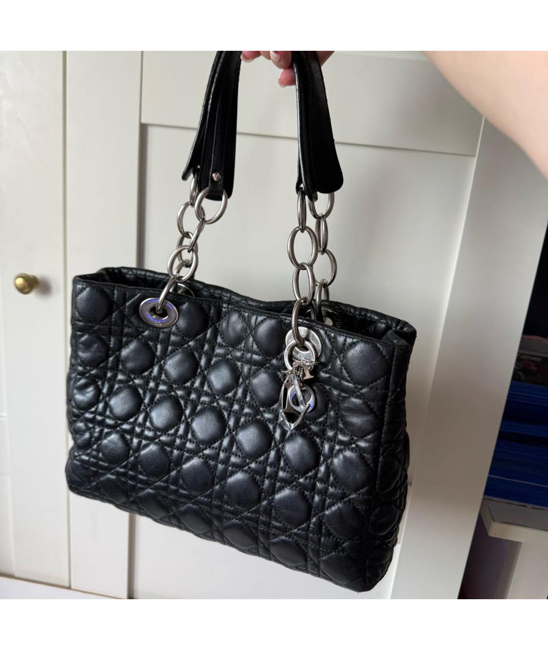CHRISTIAN DIOR Черная кожаная сумка с короткими ручками, фото 2
