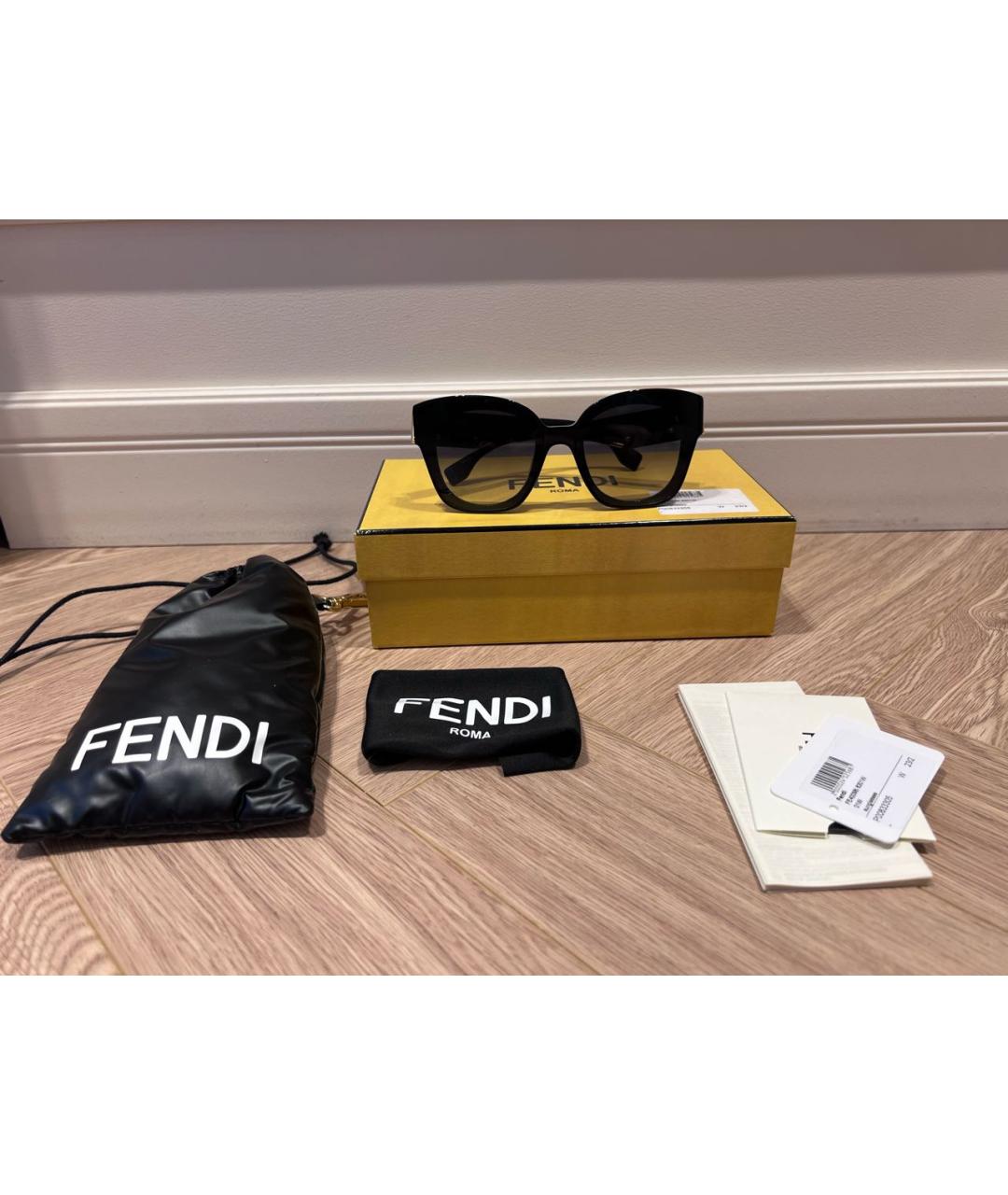 FENDI Черные пластиковые солнцезащитные очки, фото 4