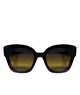 FENDI Солнцезащитные очки