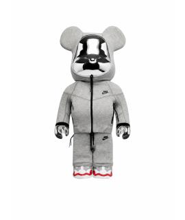 BEARBRICK Скульптура