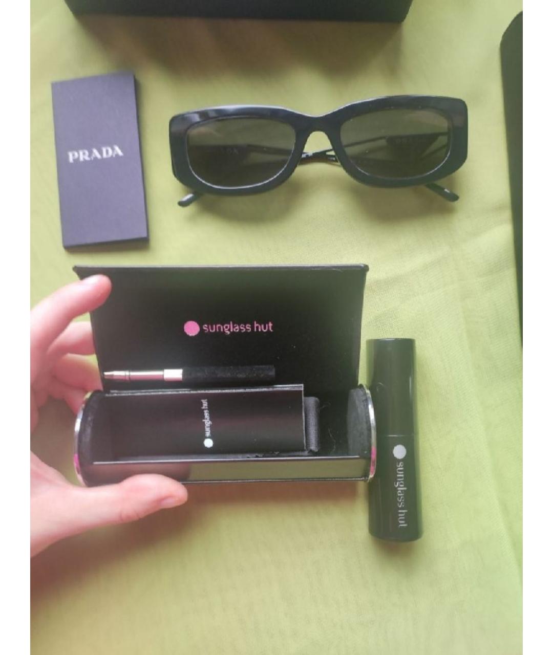 PRADA Черные пластиковые солнцезащитные очки, фото 2