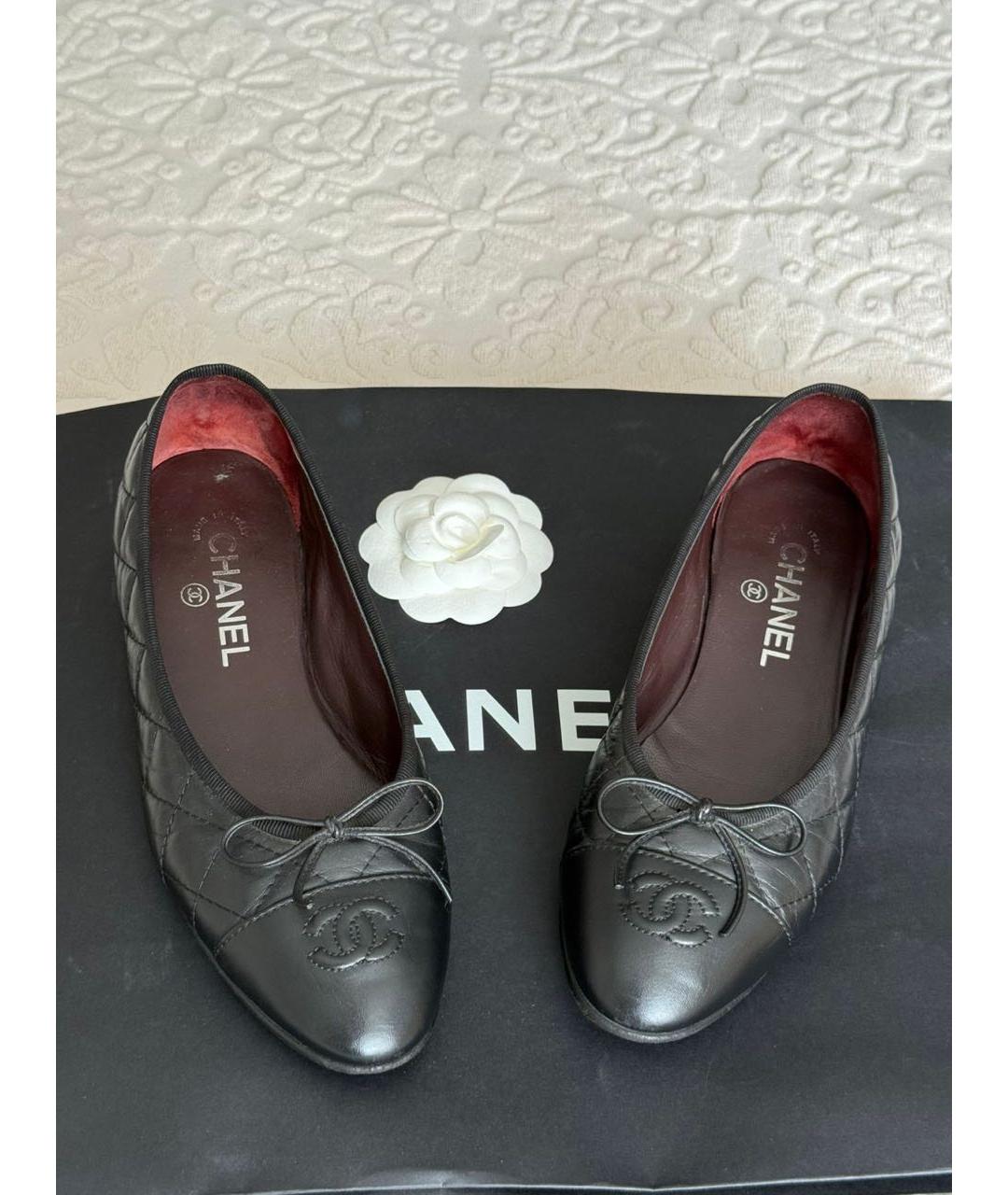 CHANEL Черные кожаные балетки, фото 4