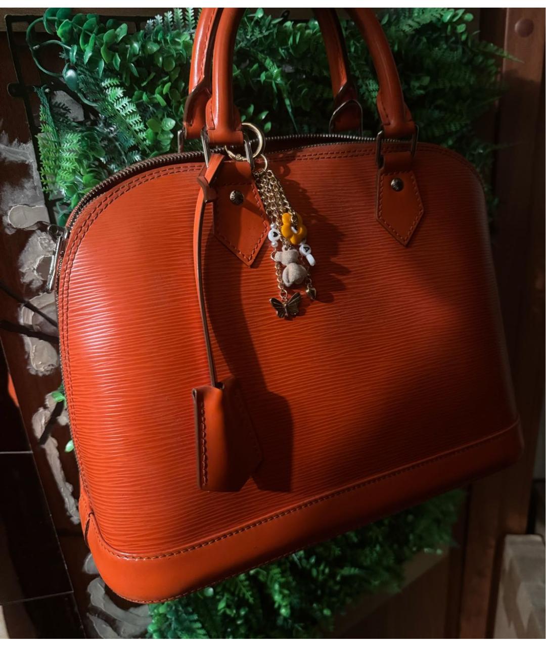 LOUIS VUITTON Оранжевая кожаная сумка с короткими ручками, фото 7
