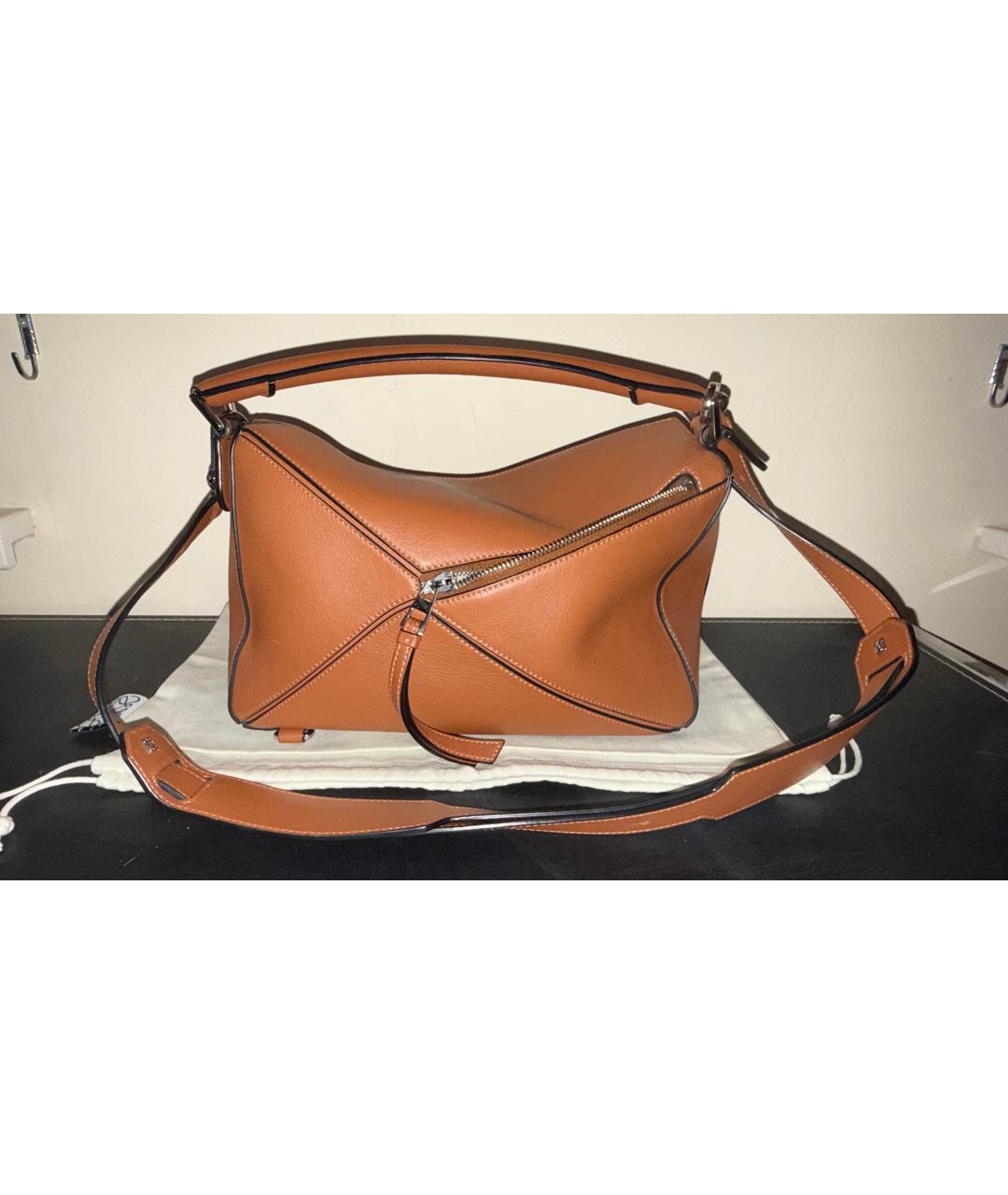 LOEWE Коричневая кожаная сумка через плечо, фото 2