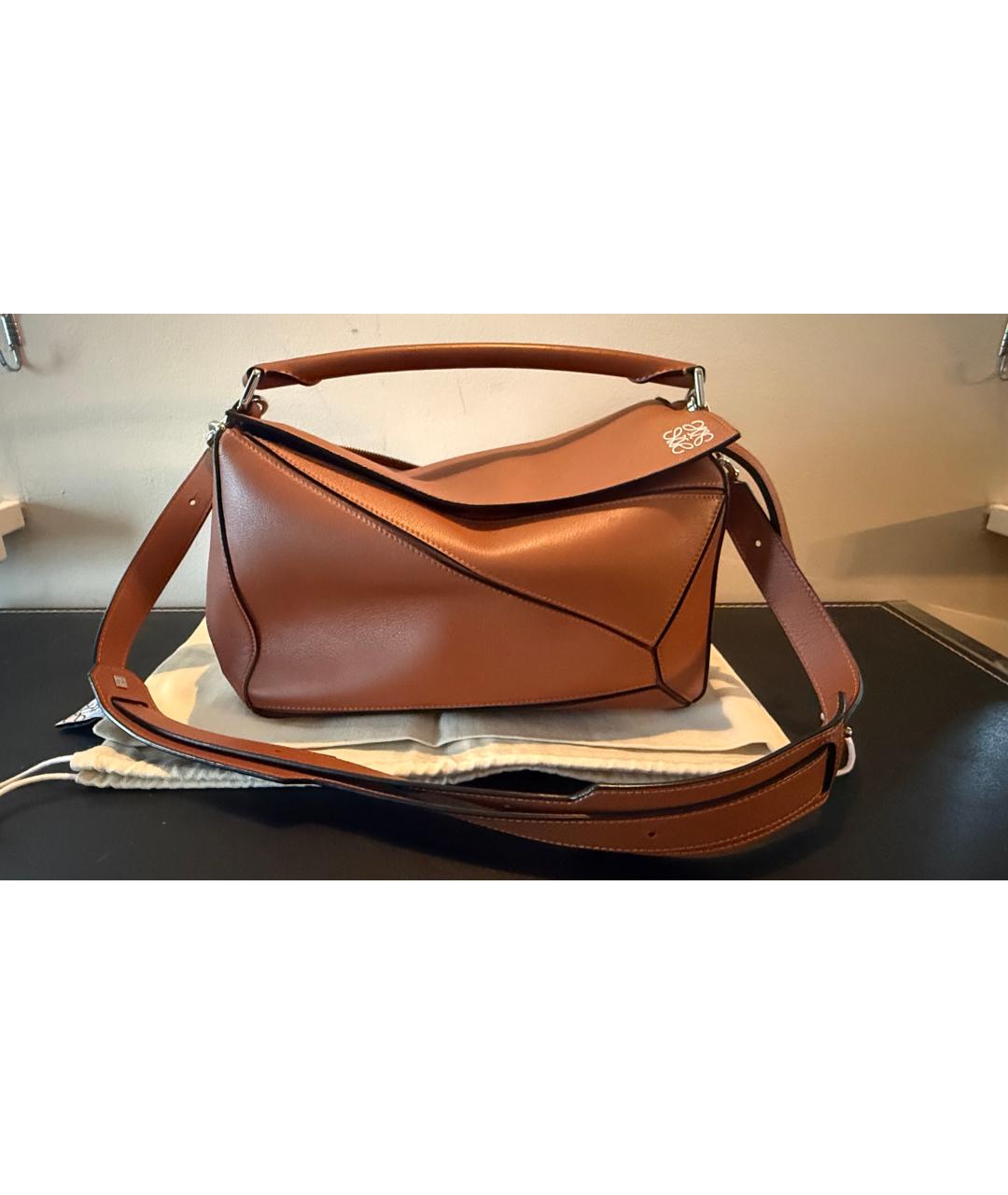 LOEWE Коричневая кожаная сумка через плечо, фото 5