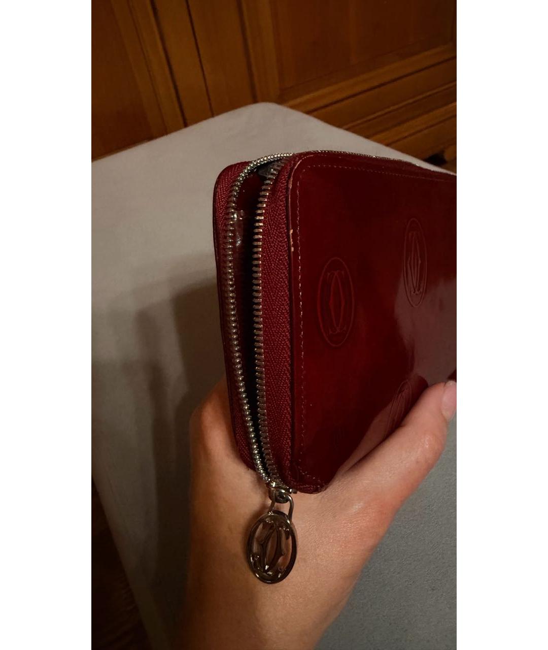 CARTIER Красный кошелек из лакированной кожи, фото 6