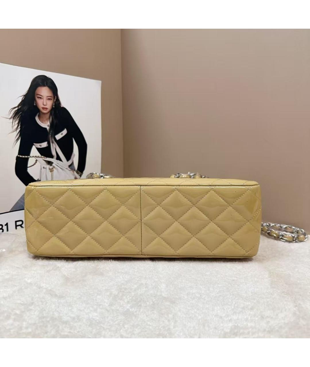 CHANEL Желтая сумка через плечо из лакированной кожи, фото 4