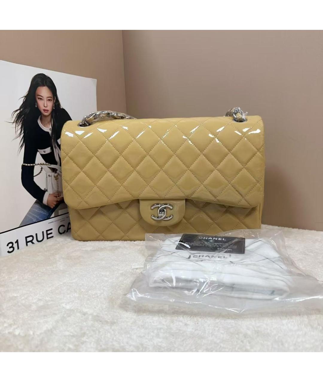 CHANEL Желтая сумка через плечо из лакированной кожи, фото 7