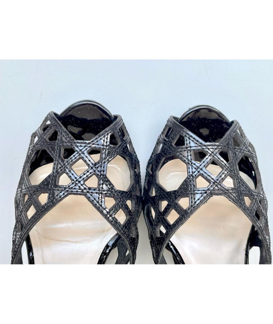 CHRISTIAN DIOR Черные босоножки из лакированной кожи, фото 6