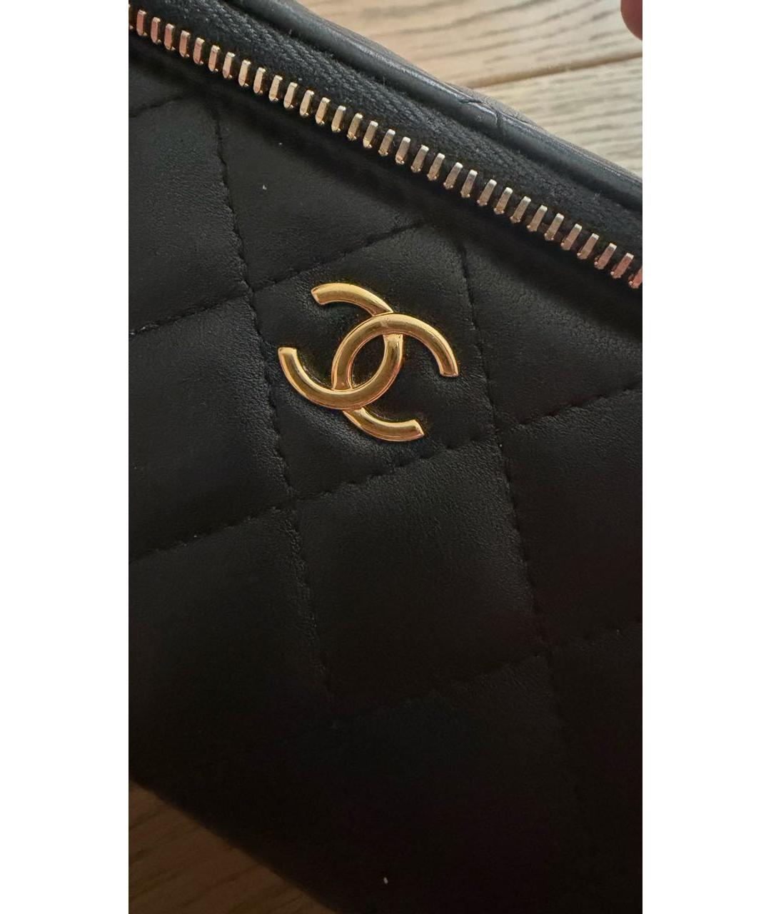 CHANEL Черная кожаная сумка с короткими ручками, фото 7