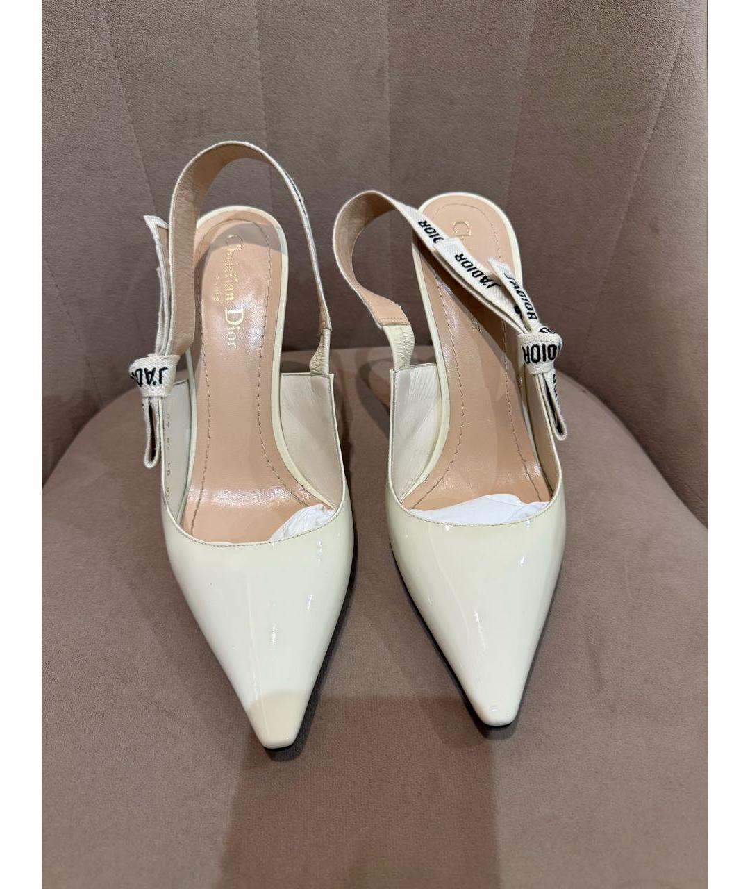 CHRISTIAN DIOR Белые туфли из лакированной кожи, фото 2
