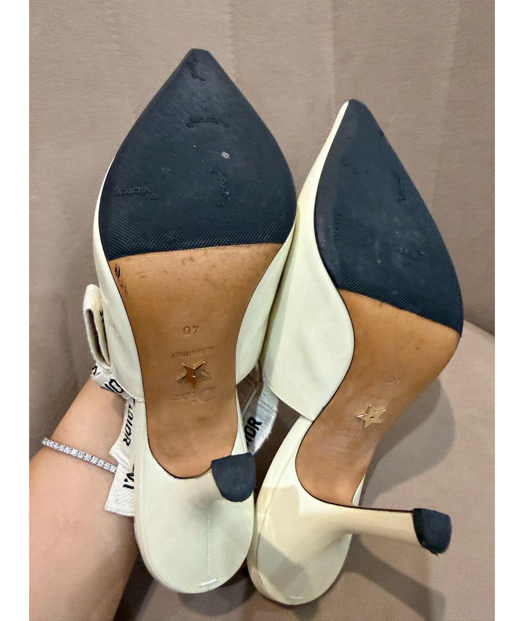 CHRISTIAN DIOR Белые туфли из лакированной кожи, фото 4
