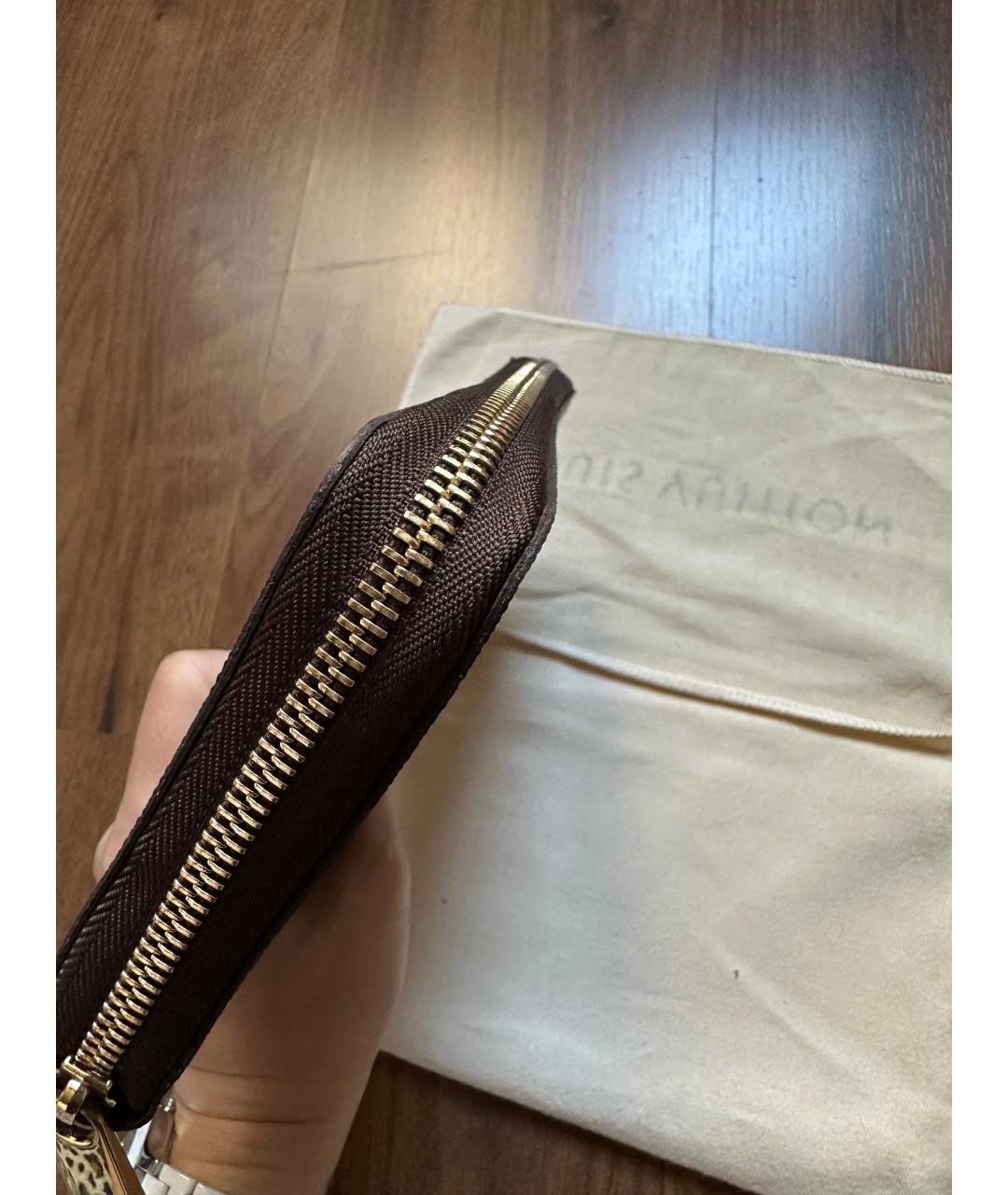 LOUIS VUITTON Коричневый кошелек, фото 9