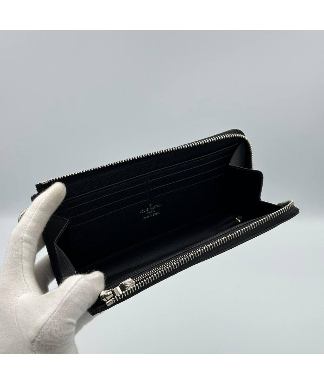LOUIS VUITTON Черный кожаный кошелек, фото 3
