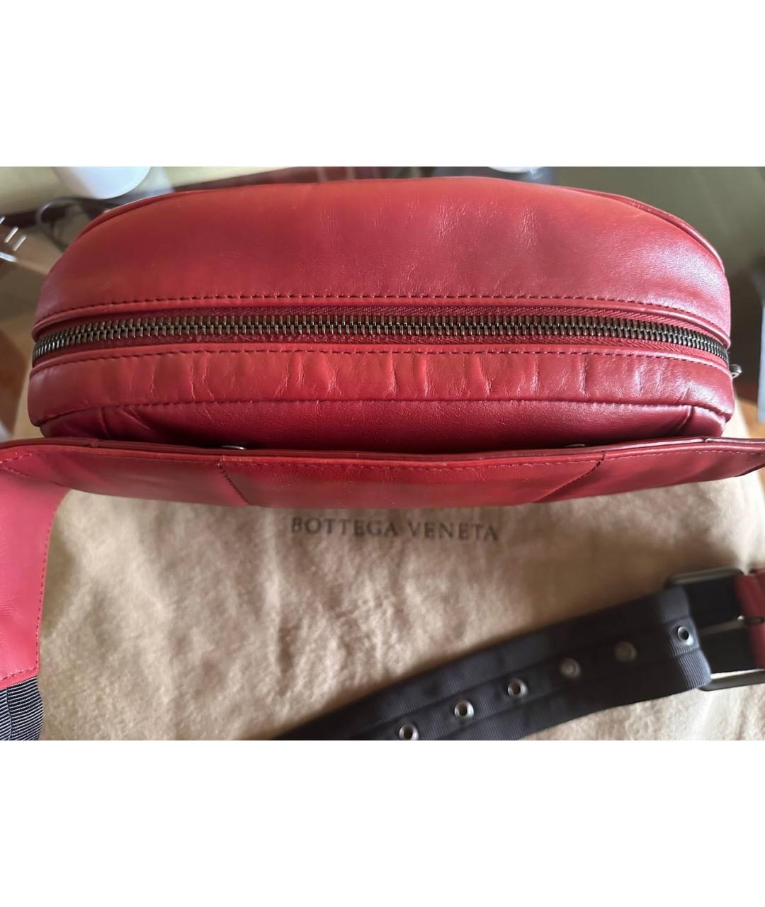 BOTTEGA VENETA Бордовая кожаная поясная сумка, фото 6