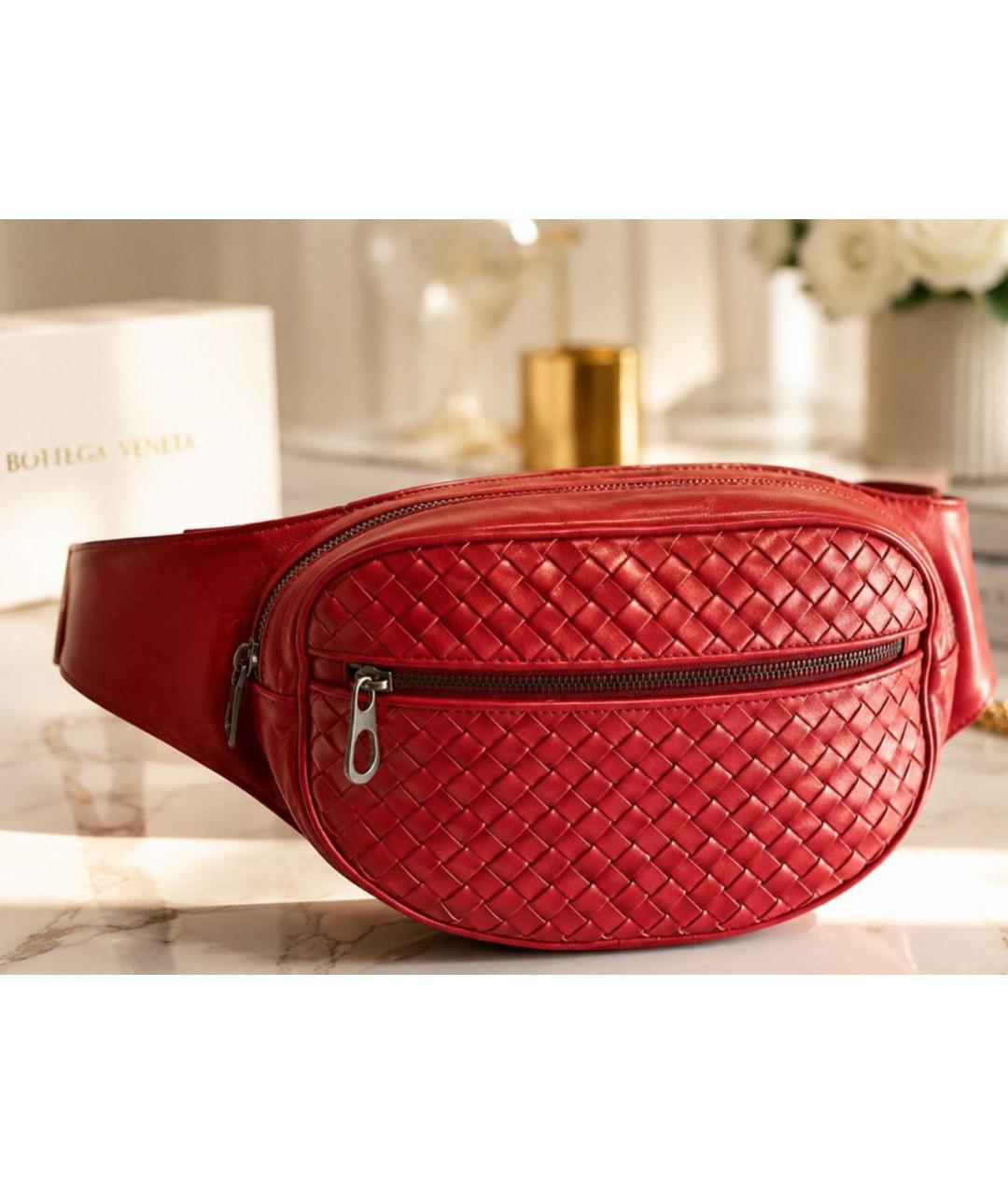 BOTTEGA VENETA Бордовая кожаная поясная сумка, фото 4