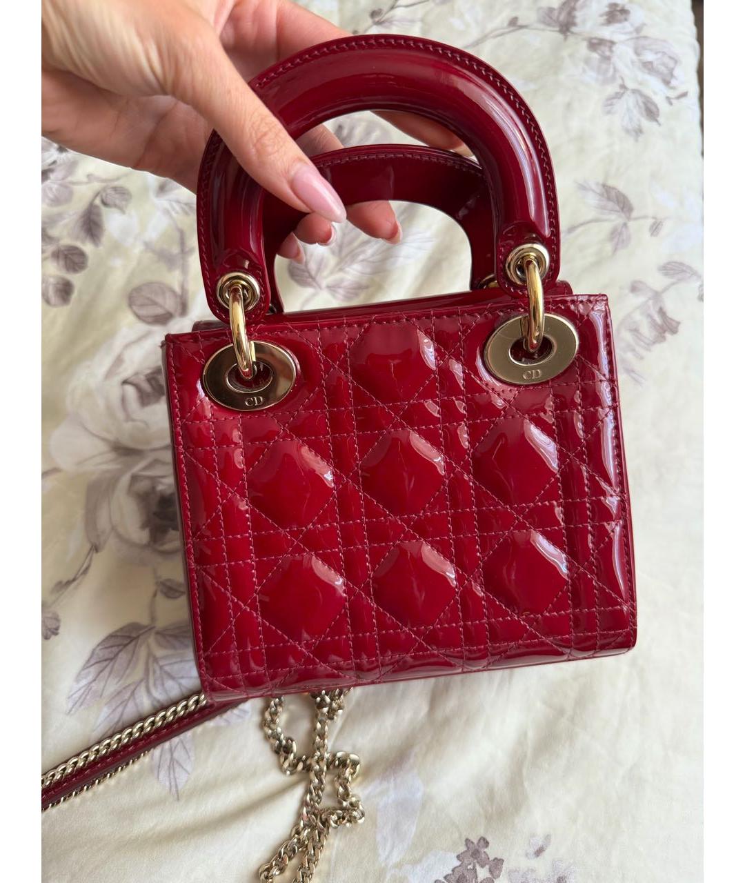 CHRISTIAN DIOR Красная сумка с короткими ручками из лакированной кожи, фото 6