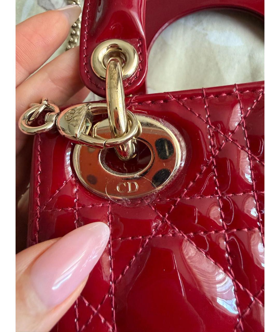CHRISTIAN DIOR Красная сумка с короткими ручками из лакированной кожи, фото 8