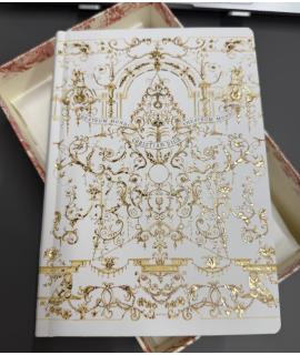 CHRISTIAN DIOR Книга