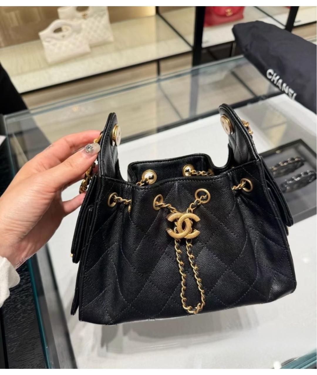 CHANEL Черная кожаная сумка через плечо, фото 4