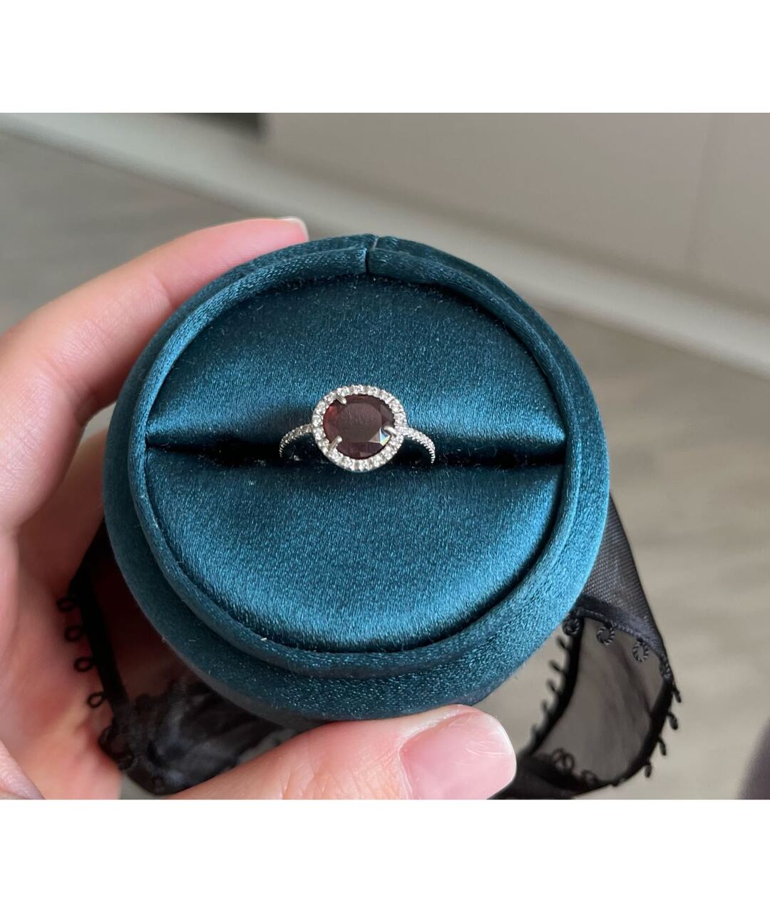 POMELLATO Бордовое кольцо из белого золота, фото 2