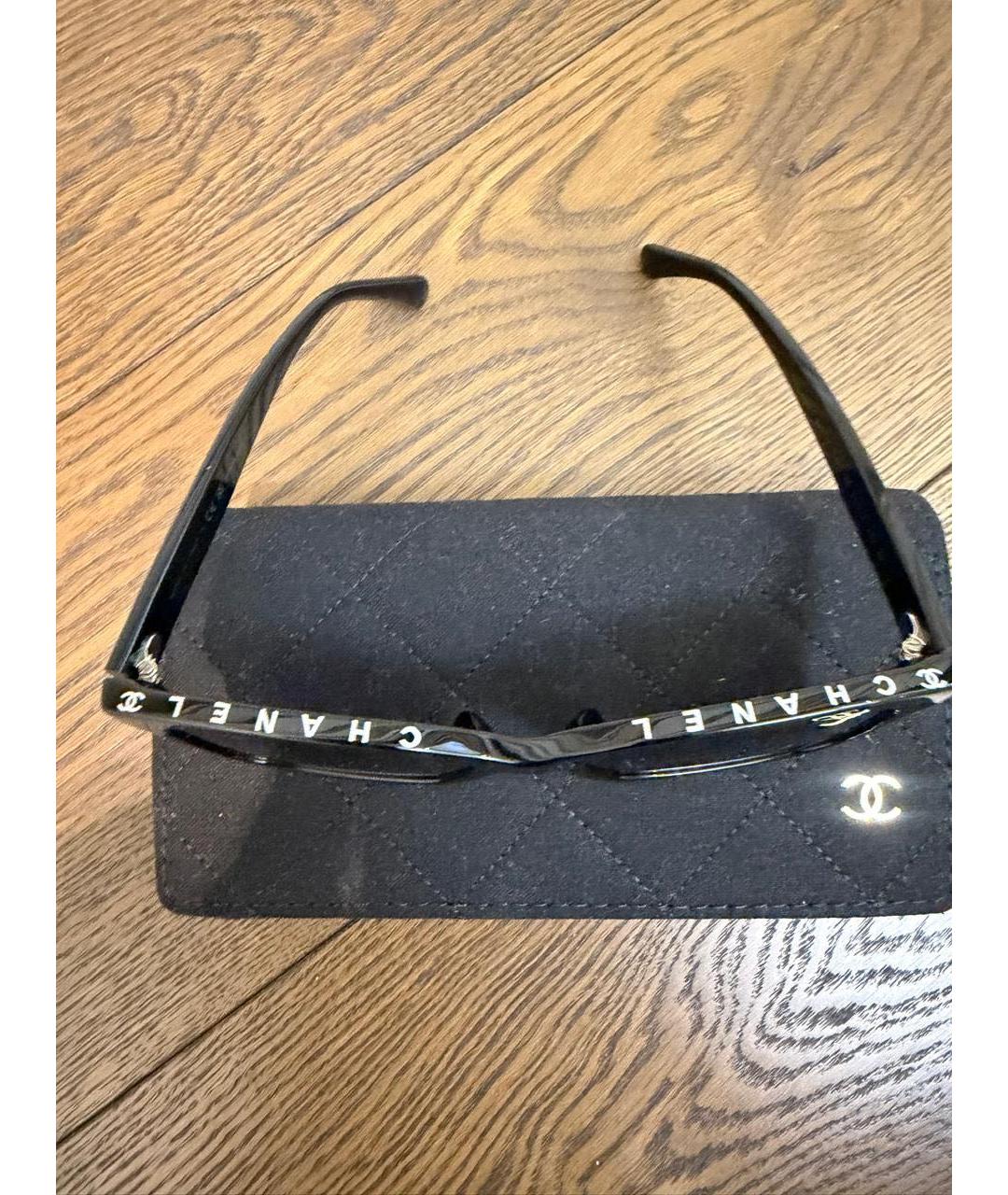 CHANEL Черные пластиковые солнцезащитные очки, фото 3