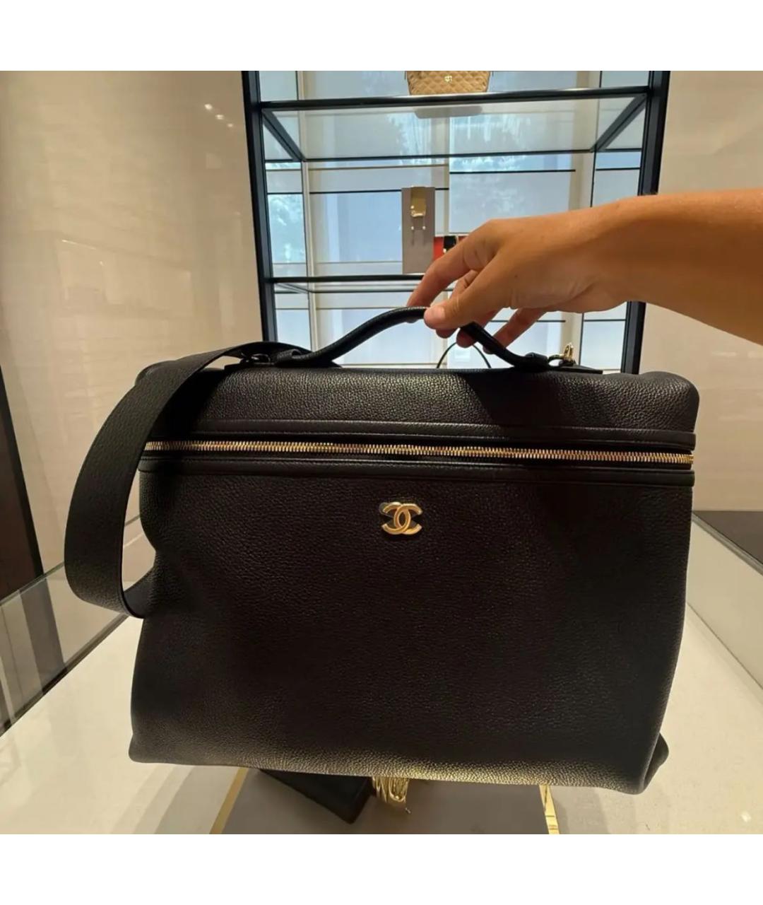 CHANEL Черная кожаная сумка через плечо, фото 4