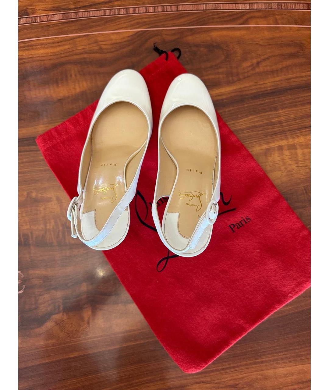 CHRISTIAN LOUBOUTIN Белые туфли из лакированной кожи, фото 3