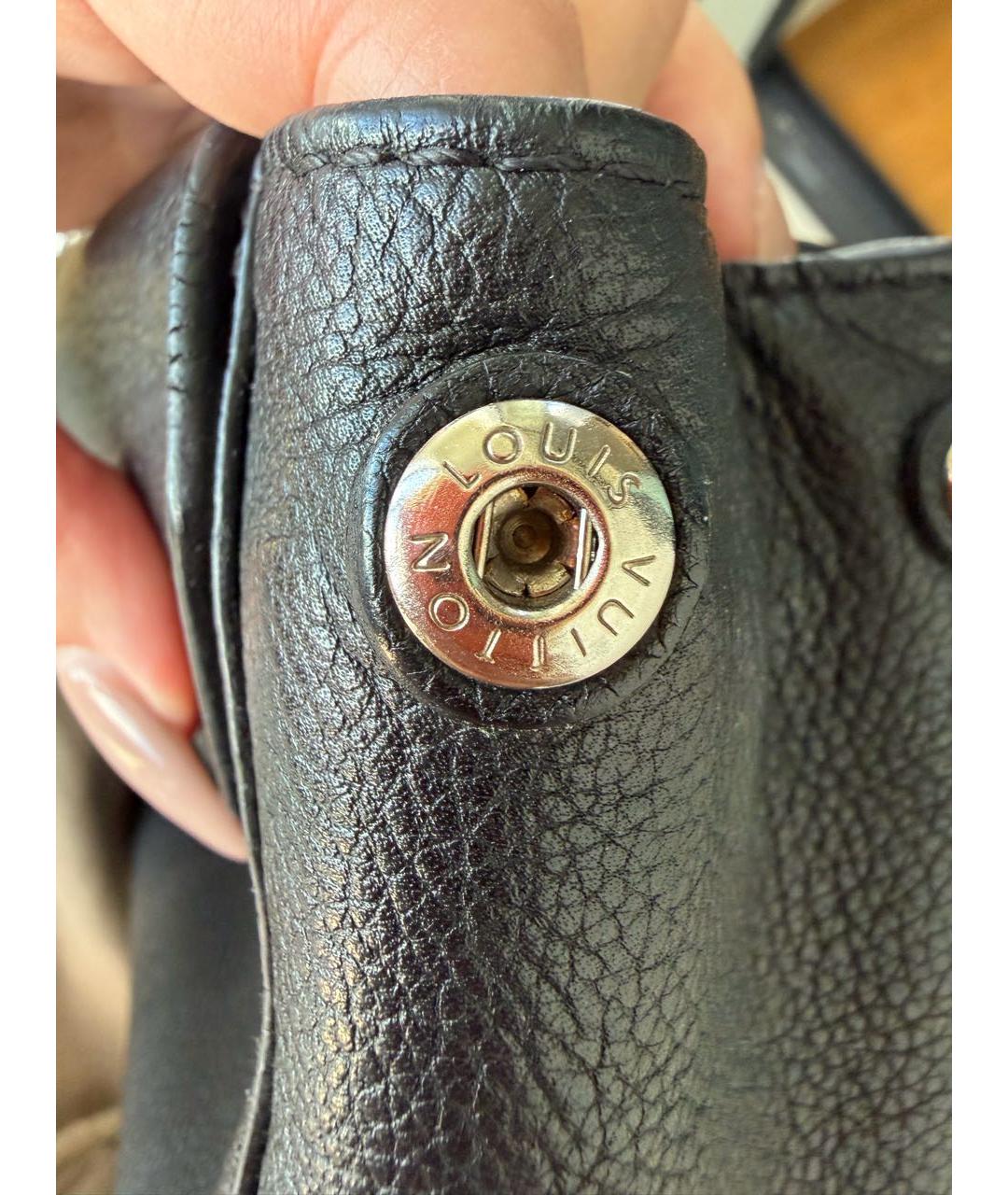 LOUIS VUITTON Черная кожаная сумка через плечо, фото 5