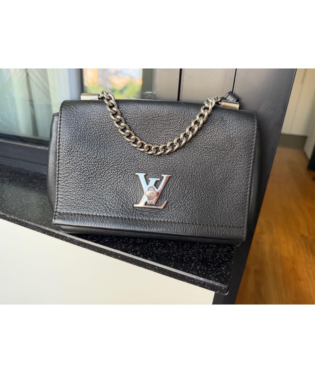 LOUIS VUITTON Черная кожаная сумка через плечо, фото 8