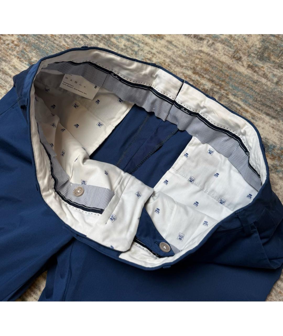 CORNELIANI Синие хлопко-эластановые классические брюки, фото 4