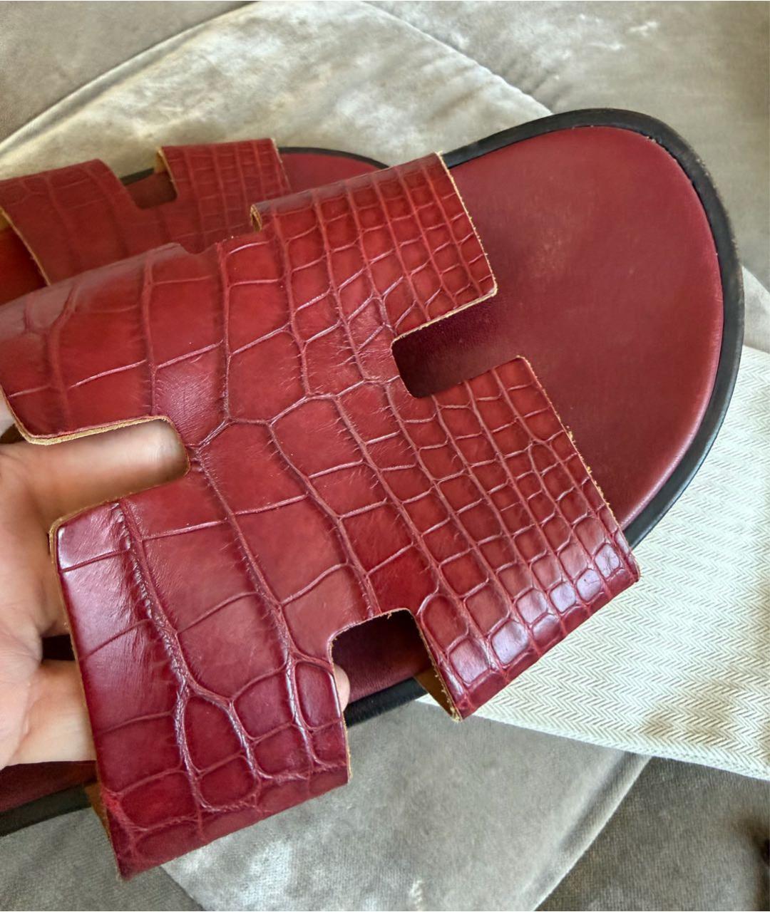 HERMES Бордовые шлепанцы из экзотической кожи, фото 2