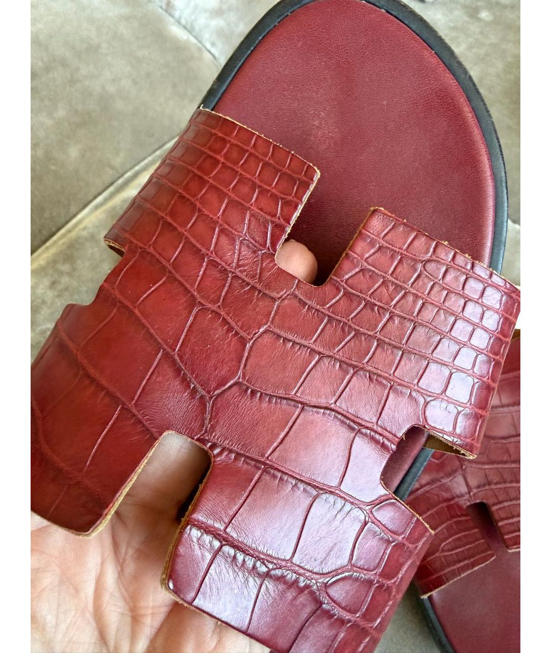 HERMES Бордовые шлепанцы из экзотической кожи, фото 3