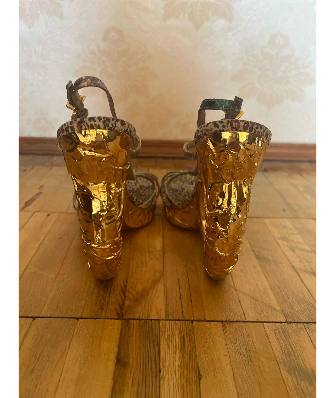LOUIS VUITTON Золотые текстильные туфли, фото 4