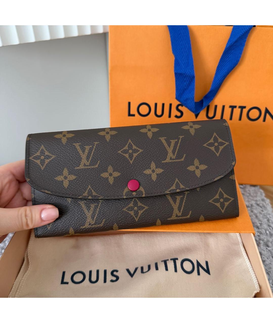 LOUIS VUITTON Коричневый кожаный кошелек, фото 2